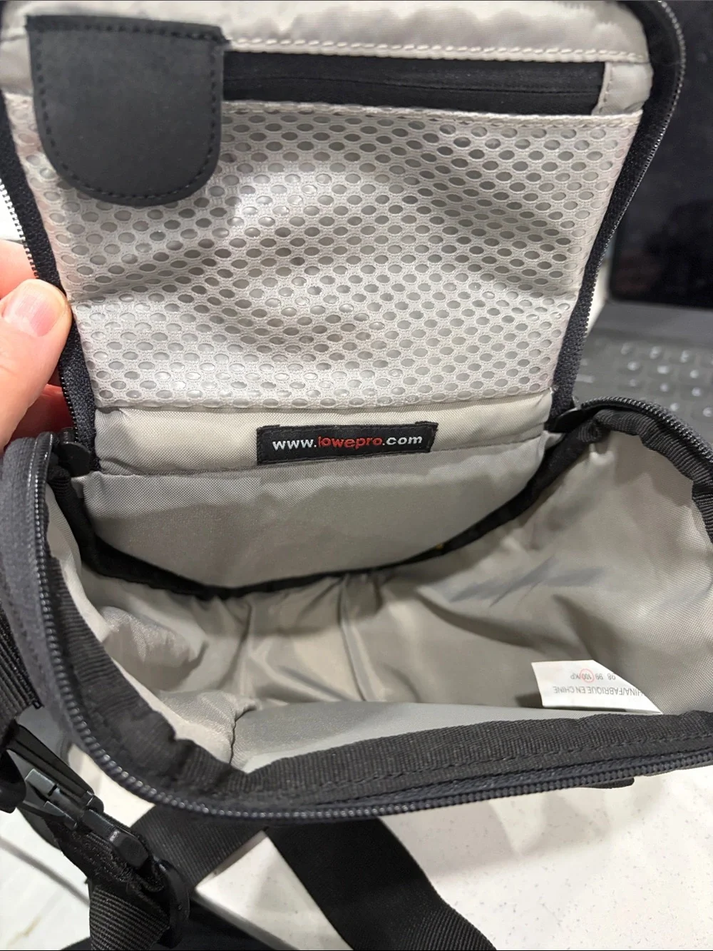 Lowepro Black Compact Camera Bag - Men Bags Luggage & Travel